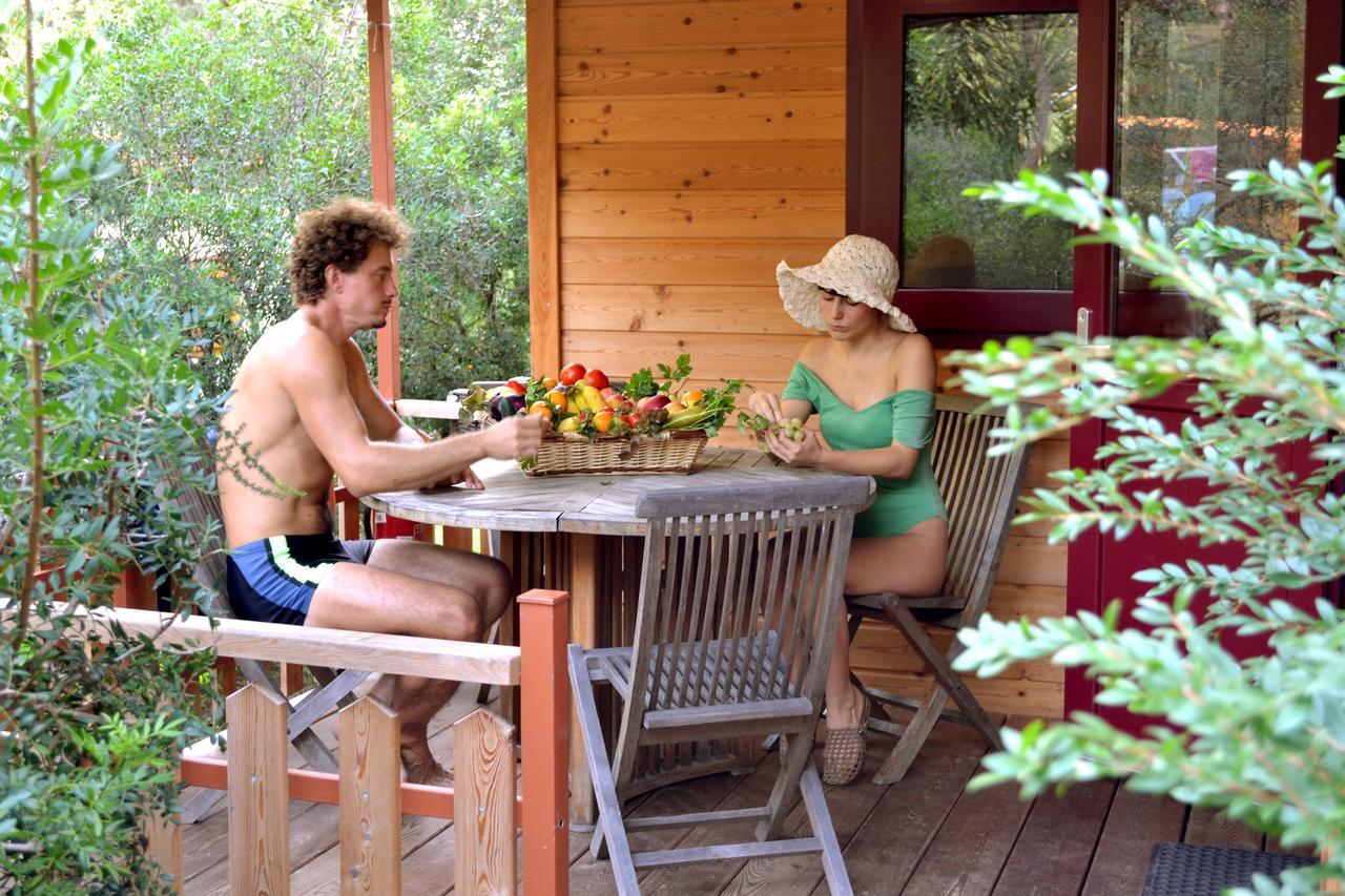 Le Esperidi Camping Ecoresort Marina Di Bibbona Exterior foto