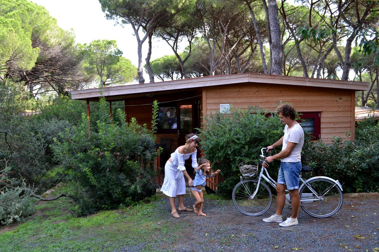 Le Esperidi Camping Ecoresort Marina Di Bibbona Exterior foto