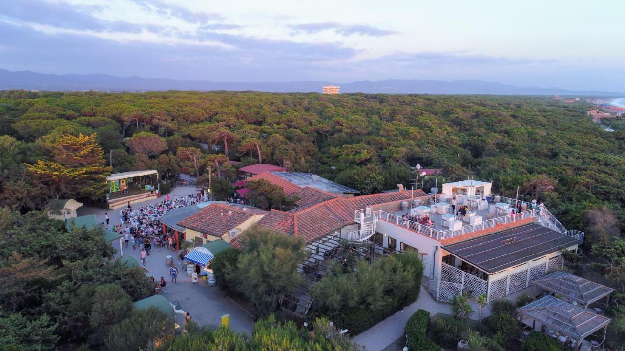 Le Esperidi Camping Ecoresort Marina Di Bibbona Exterior foto
